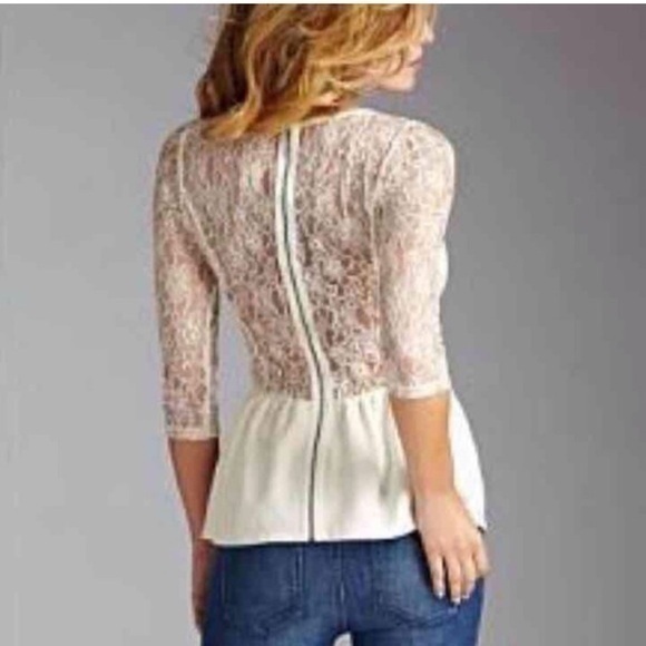 Brand New Guess Blouse Ivory Lace Zip Peplum Top Size Small - Picture 1 of 6